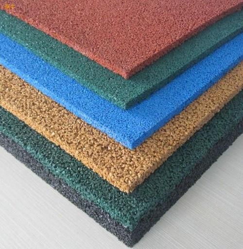 環(huán)保科技塑膠運動跑道2021展望 瑞琦塑膠的創(chuàng)新之路